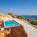Villa 2s - Cave *