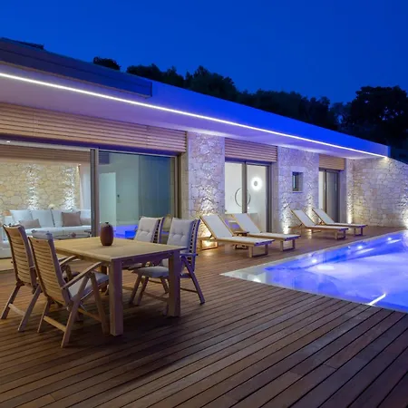 Villa 2s - Cave *