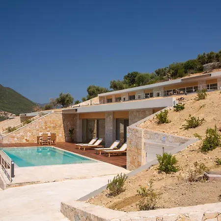 2s - Cave Villa